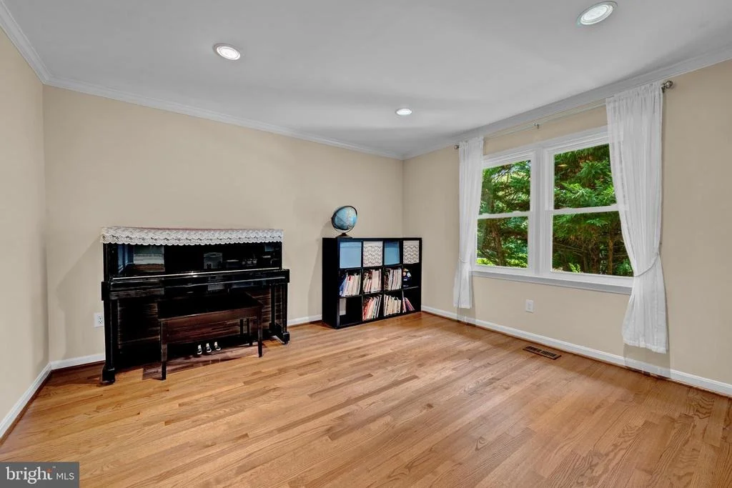 Photo of 1077 SPRING HILL ROAD