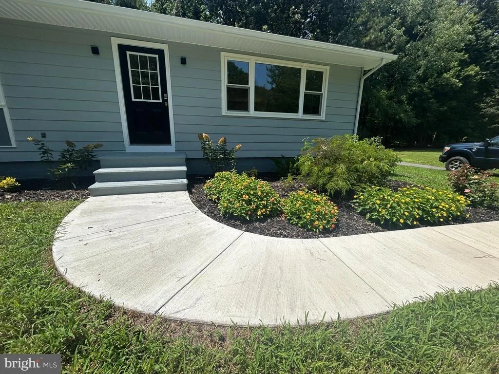 Photo of 125 FOREST ROAD