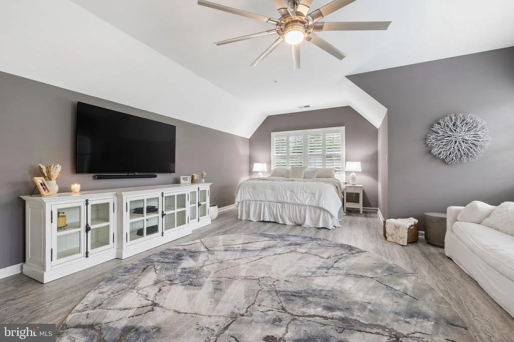 Photo of 8328 PINE KNOTT COURT
