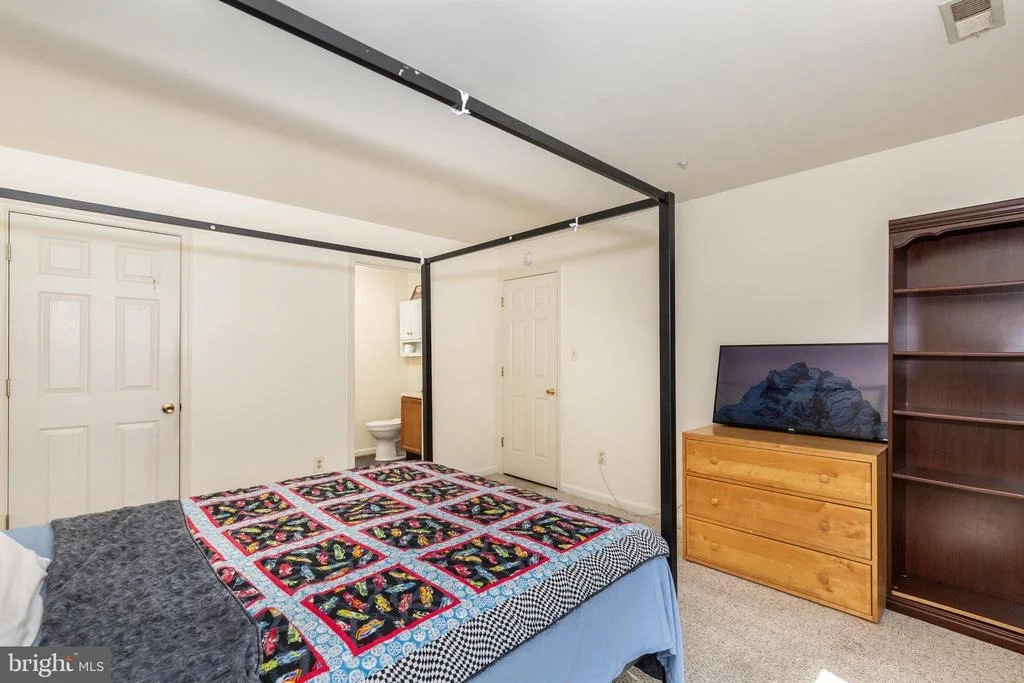 Photo of Unit 2A at 2406 DOMINION DRIVE