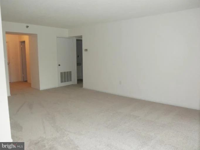 Photo of Unit 4111 at 15100 INTERLACHEN DRIVE