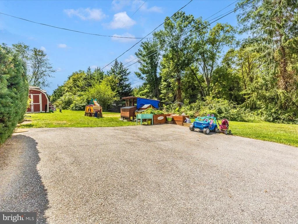 Photo of 7612 MCCLELLAN AVENUE