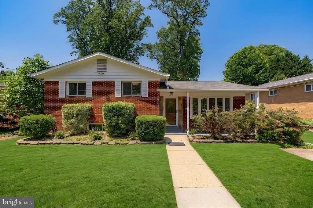 Photo of 9512 FLOWER AVENUE