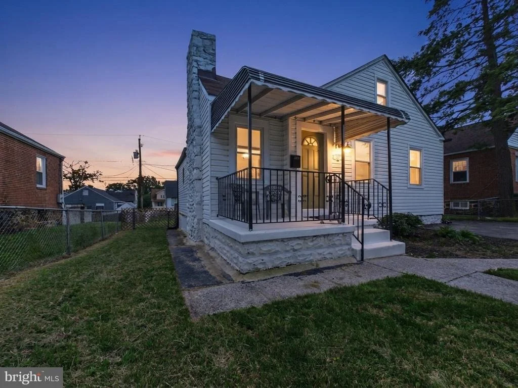 Photo of 2709 OAKLEY AVENUE