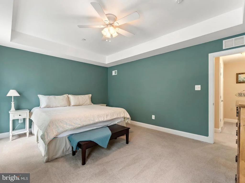 Photo of 995 WILDA DRIVE
