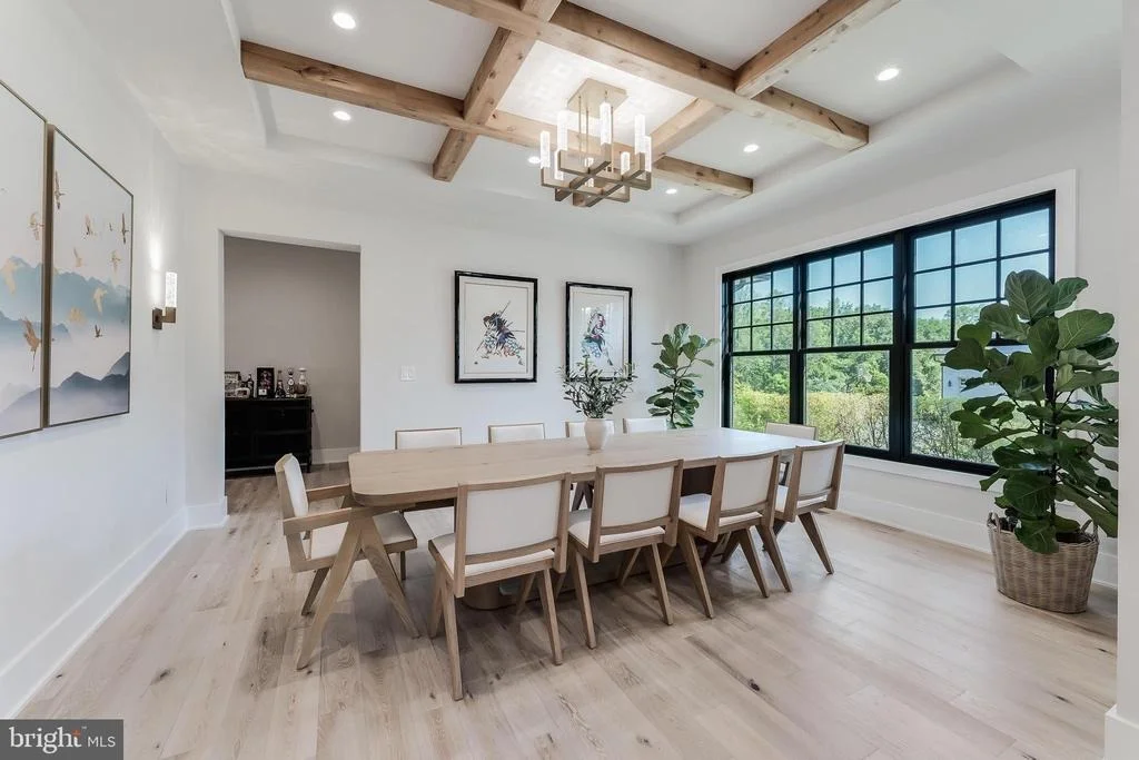 Photo of 952 WALKER ROAD