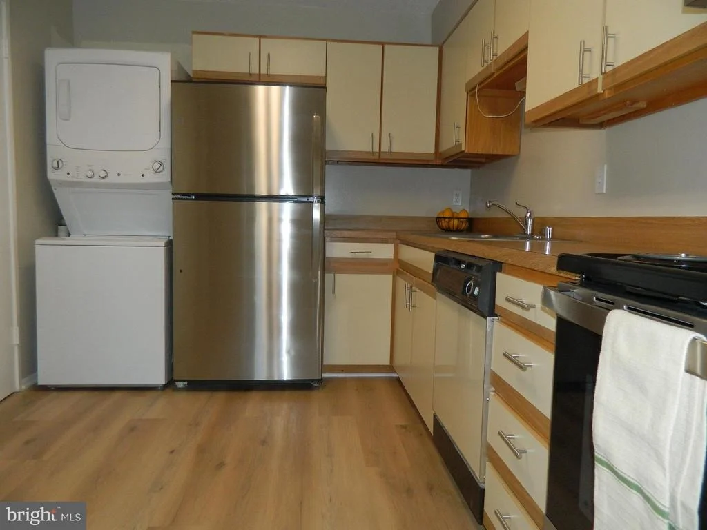 Photo of Unit 3802 at 15115 INTERLACHEN DRIVE