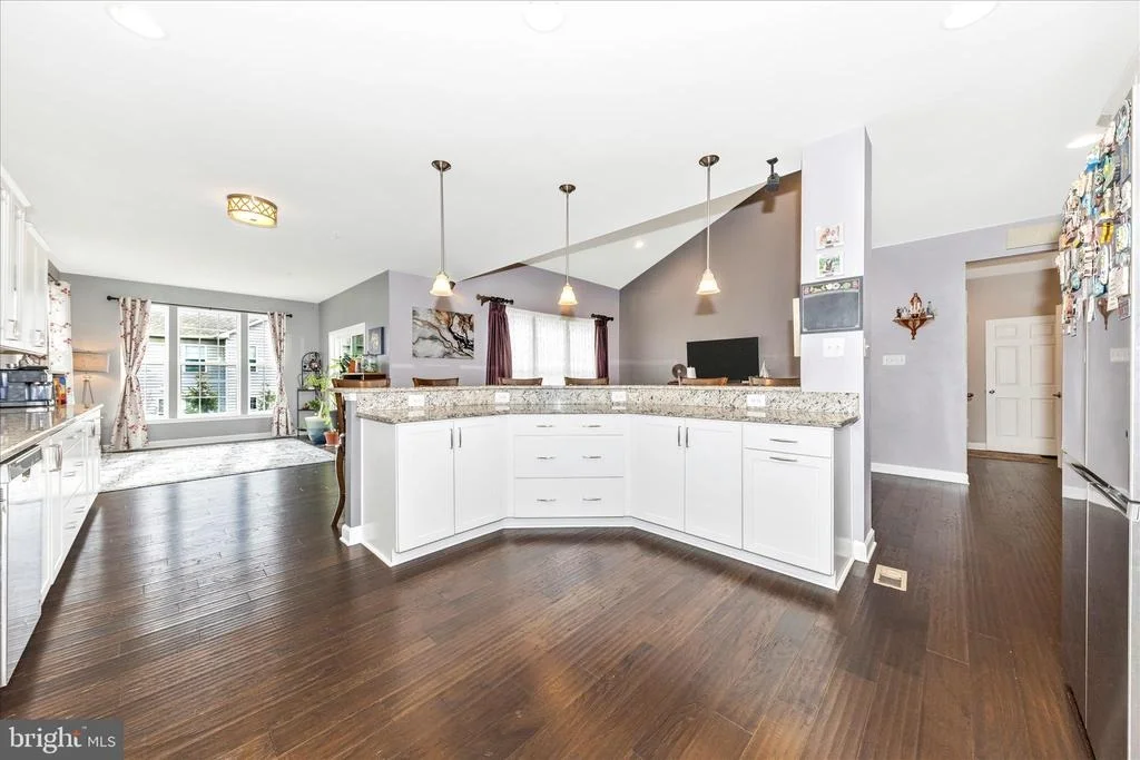 Photo of 825 HOLDEN ROAD