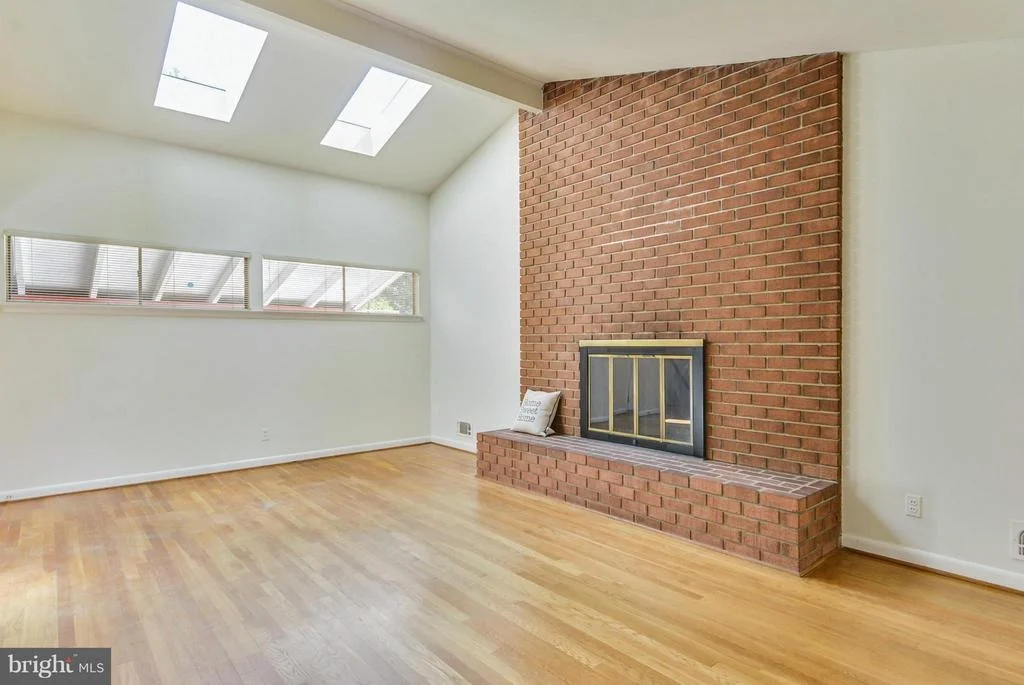 Photo of 11407 CLOVERHILL DRIVE