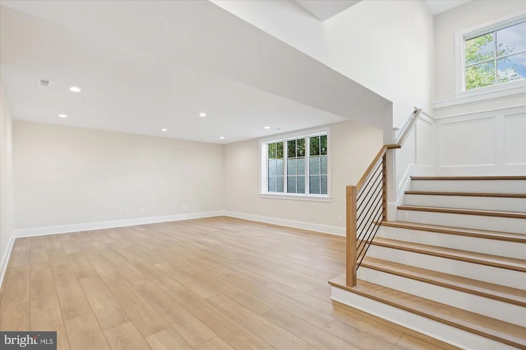 Photo of 1800 MONZA ROAD
