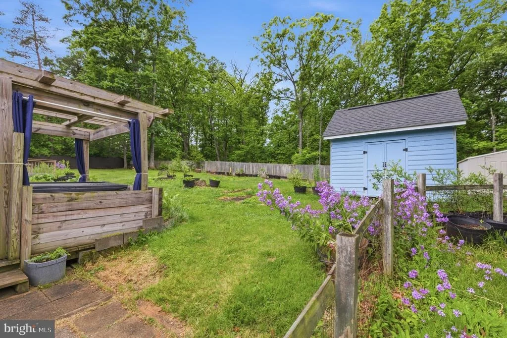 Photo of 7338 STUART CIRCLE