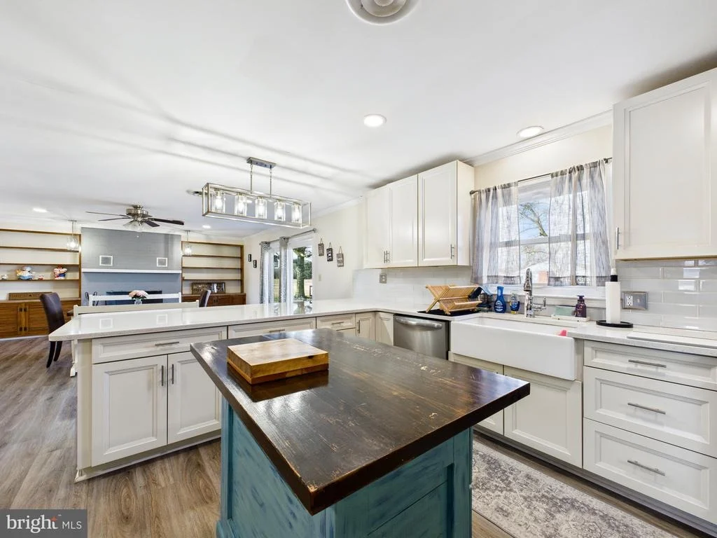 Photo of 28964 WALLER ROAD