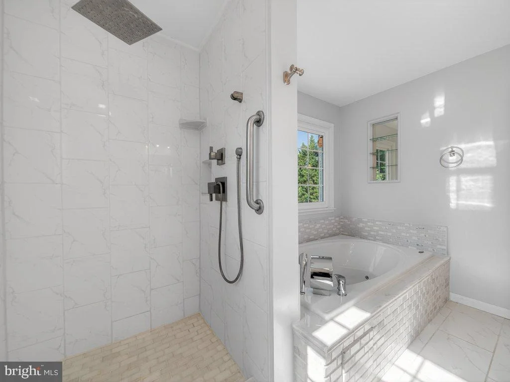 Photo of 9290 BAKER STREET