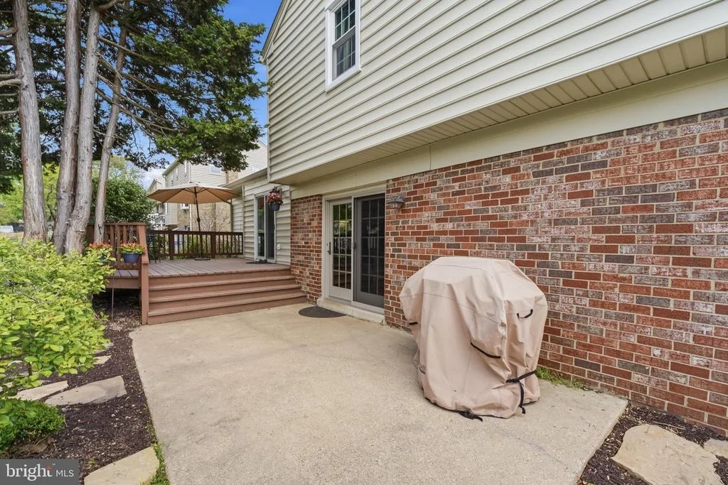 Photo of 15108 CENTERGATE DRIVE