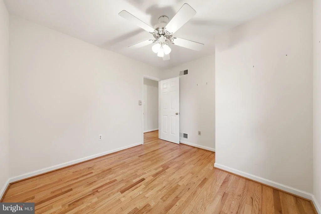 Photo of 5194 DEBRA ROAD