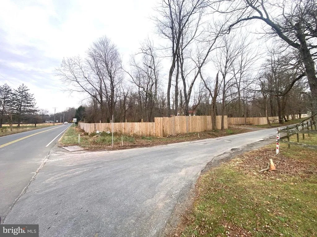 Photo of 3738 DAMASCUS ROAD