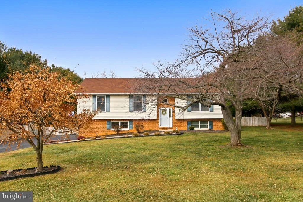 Photo of 19510 THOMAS DRIVE