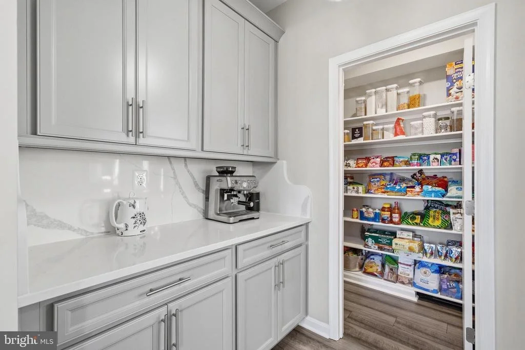 Photo of 23324 LINDSAY DRIVE