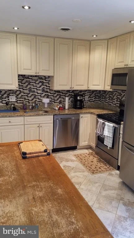 Photo of 9507 PLEASANT PLAINS ROAD