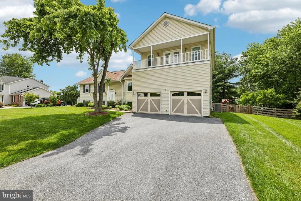 Photo of 902 CLAUSER COURT