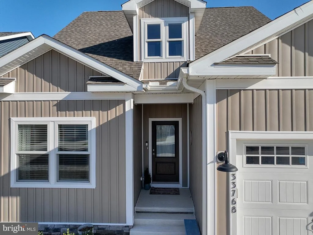 Photo of 33768 CATCHING COVE COURT