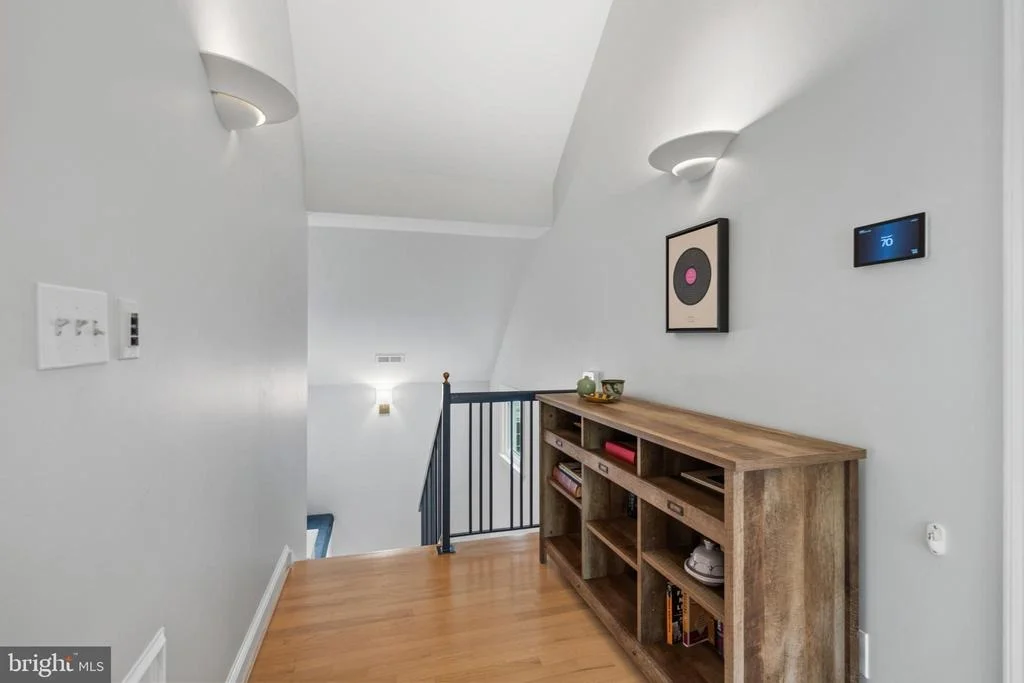 Photo of 7301 SUMMIT AVENUE