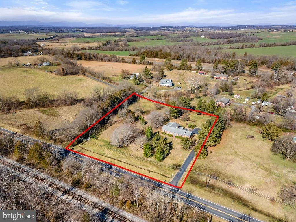 Photo of 19261 BRANDY ROAD