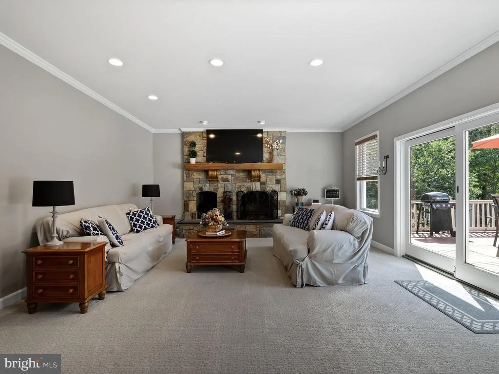 Photo of 8910 PRIMULA DRIVE
