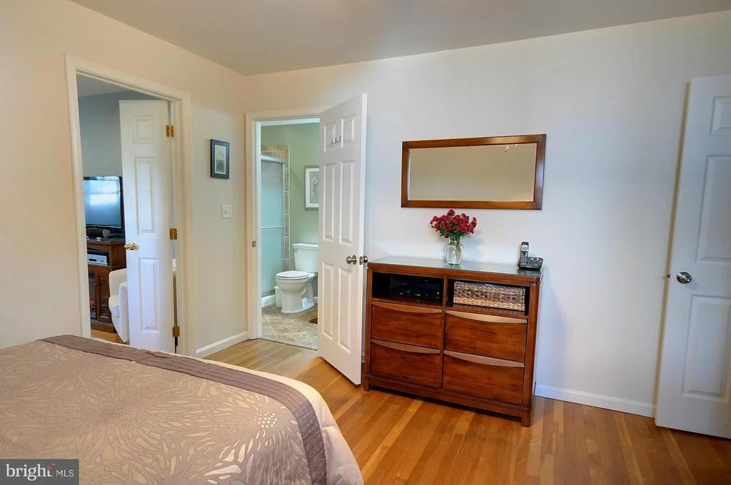 Photo of 417 BATHURST ROAD