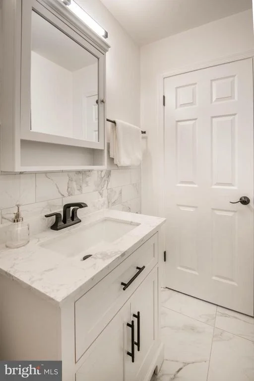 Photo of 1240 VIKING DRIVE N