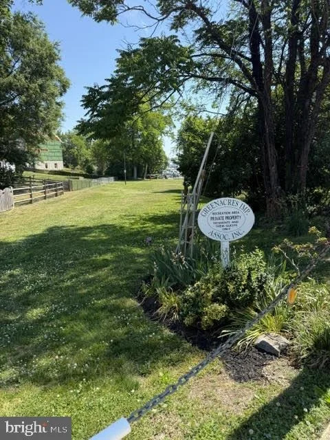 Photo of 735 WARREN DRIVE