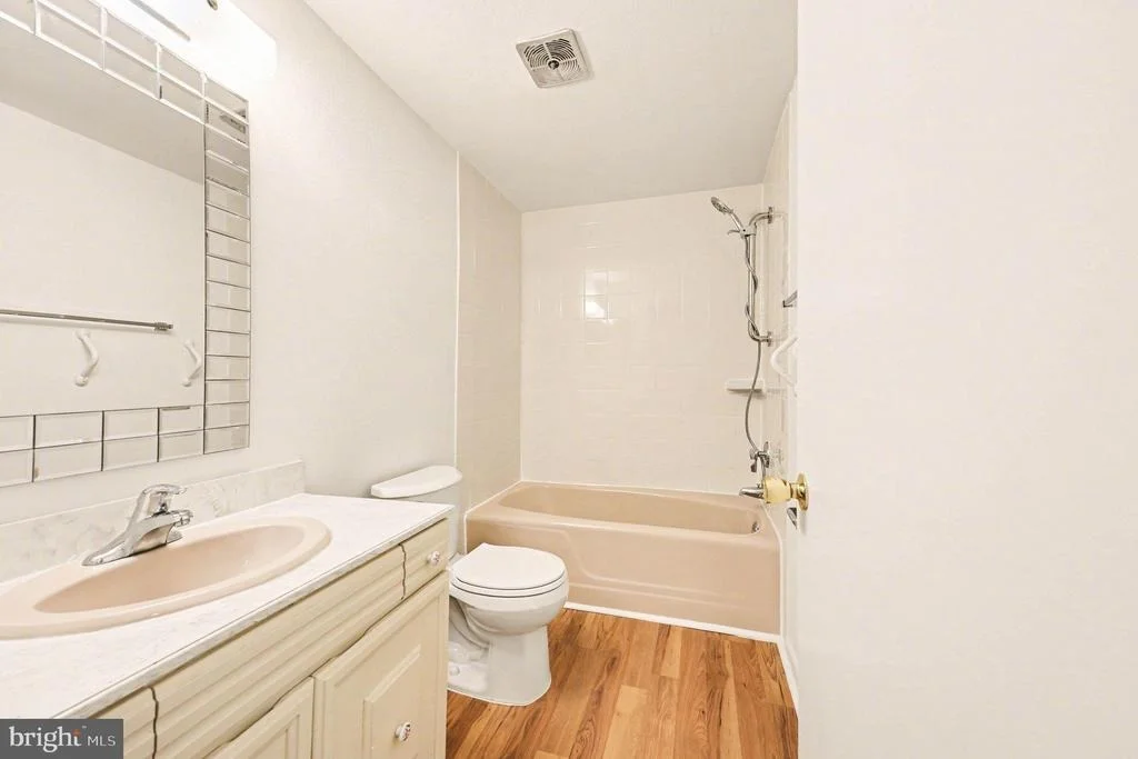 Photo of Unit 82H at 3632 GLENEAGLES DRIVE