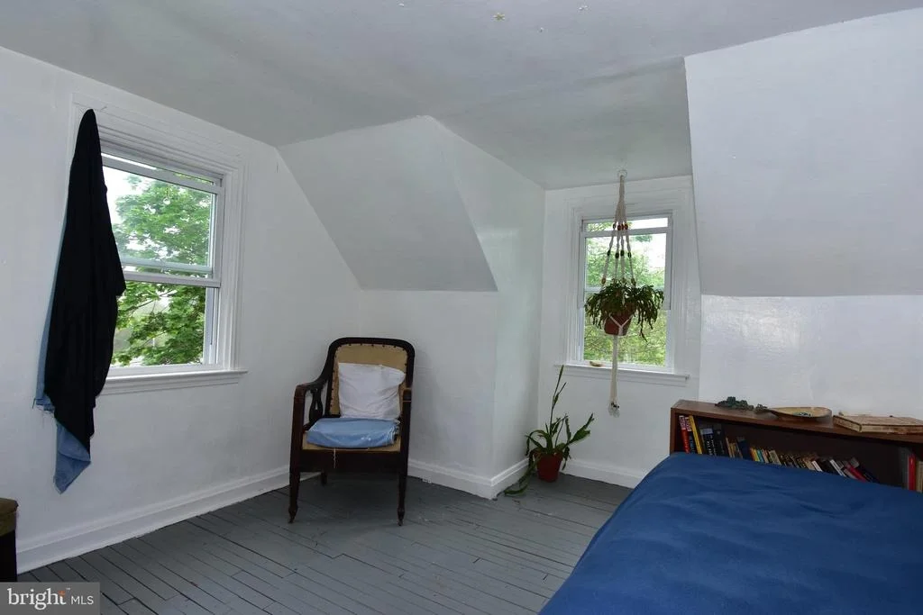 Photo of 5244 WATERLOO ROAD