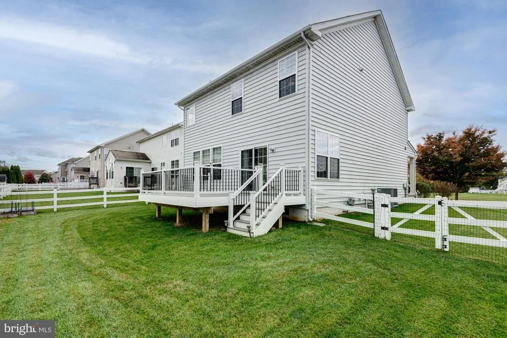 Photo of 318 NORTHHAMPTON WAY