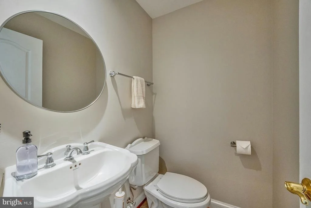 Photo of 17301 ROUNDMONT PLACE