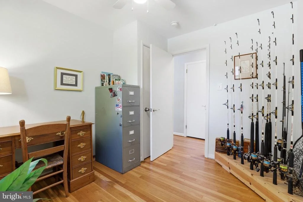 Photo of 735 WARREN DRIVE