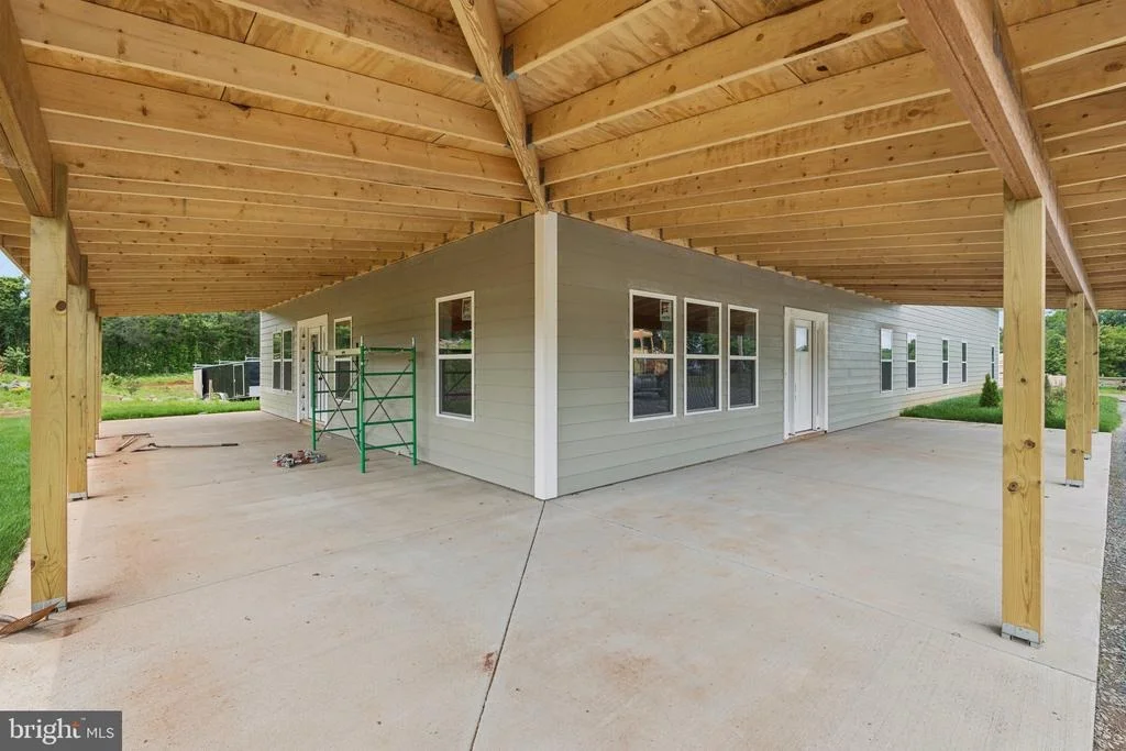 Photo of 7285 OPAL ROAD