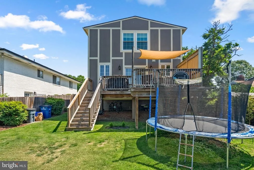 Photo of 9504 BILTMORE DRIVE