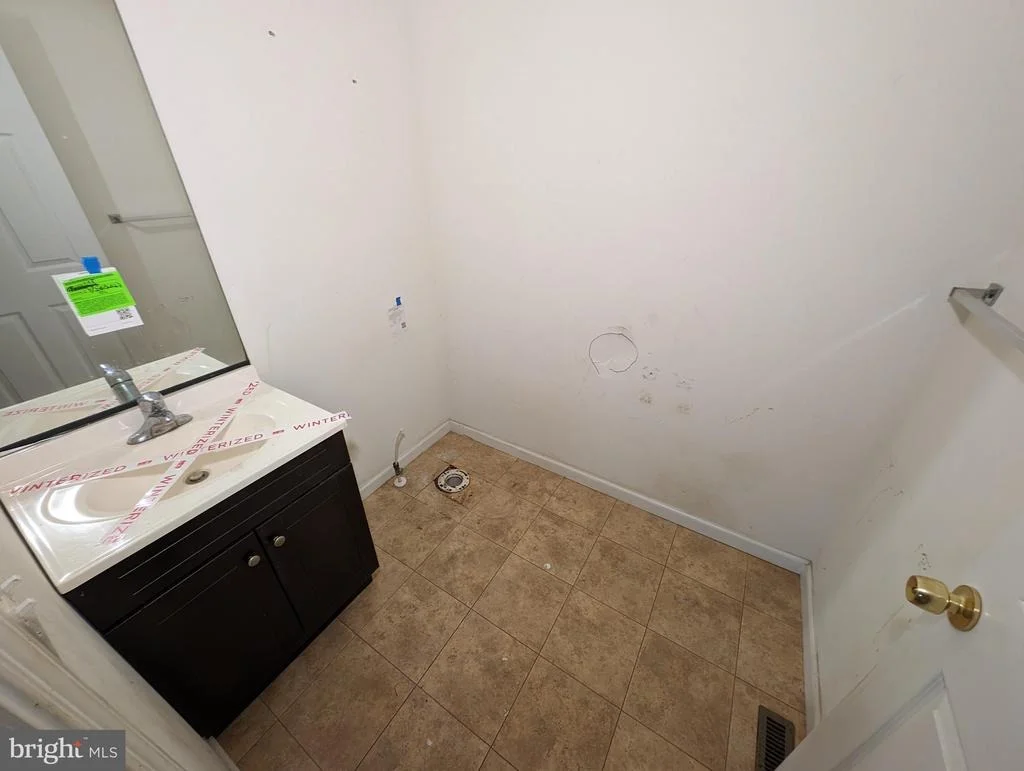 Photo of 32159 RIVER ROAD