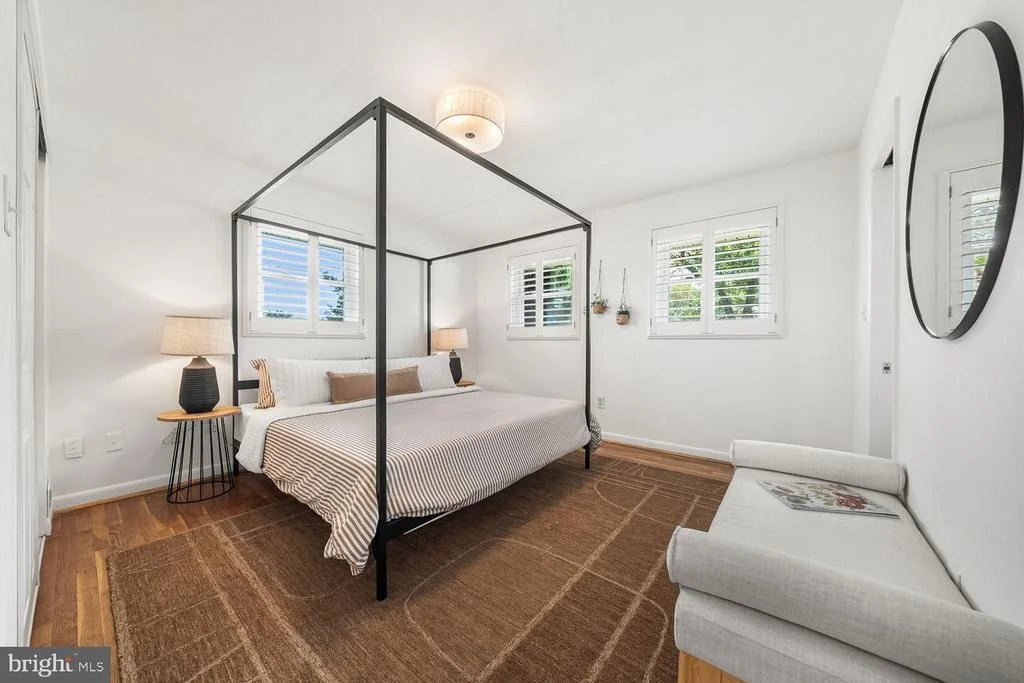 Photo of 2305 PEGGY LANE
