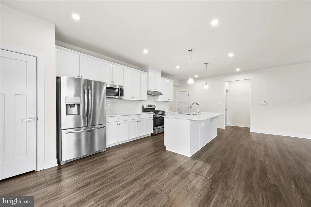 Photo of 17 LUZERNE DRIVE