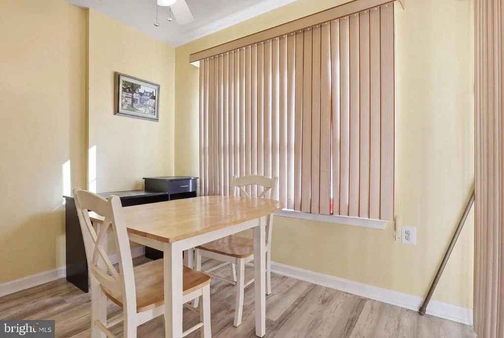 Photo of Unit 1B at 3840 NORMANDY DRIVE