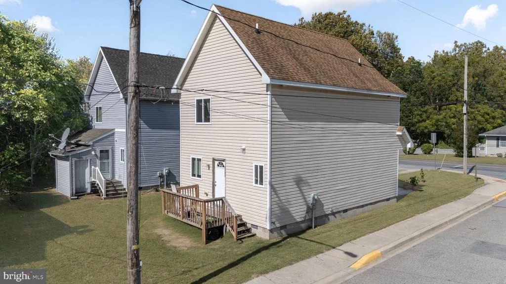 Photo of 1176 W 6TH STREET