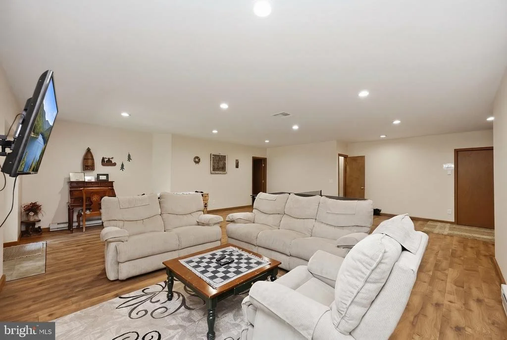 Photo of 365 PINNACLE DRIVE