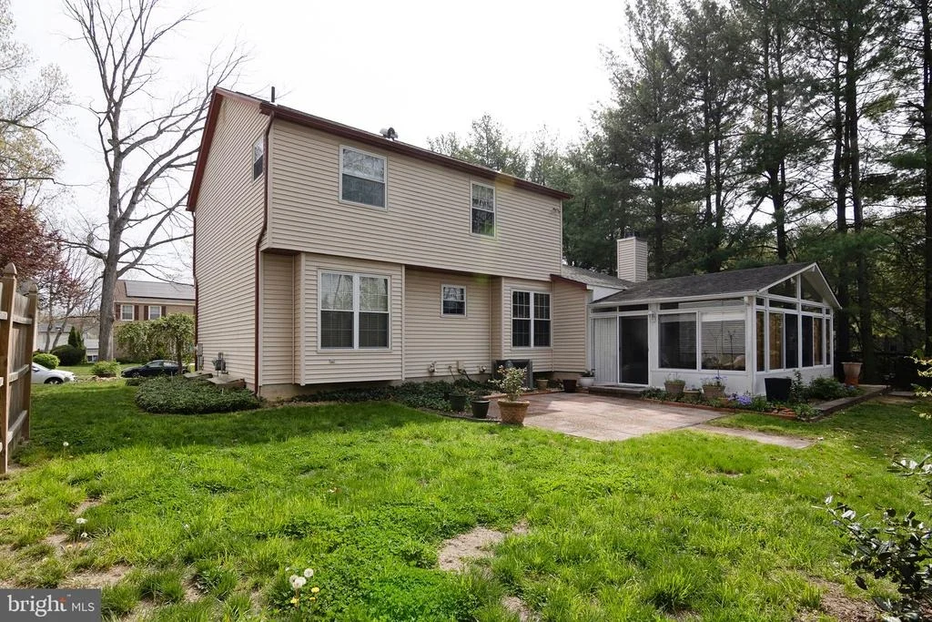Photo of 18 ABERDEEN DRIVE