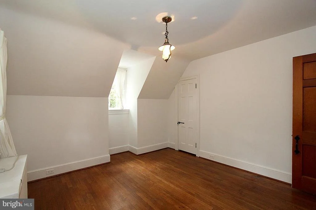 Photo of 5902 KIRKSIDE DRIVE