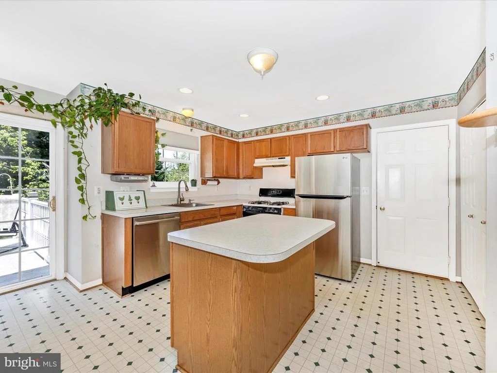 Photo of 17727 DAVIDSON DRIVE