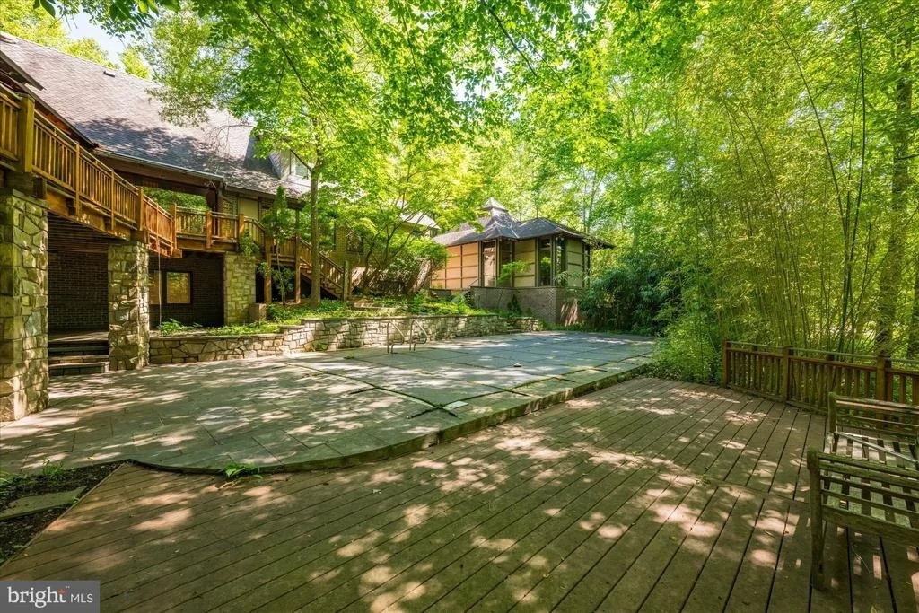 Photo of 7575 POTOMAC FALL ROAD