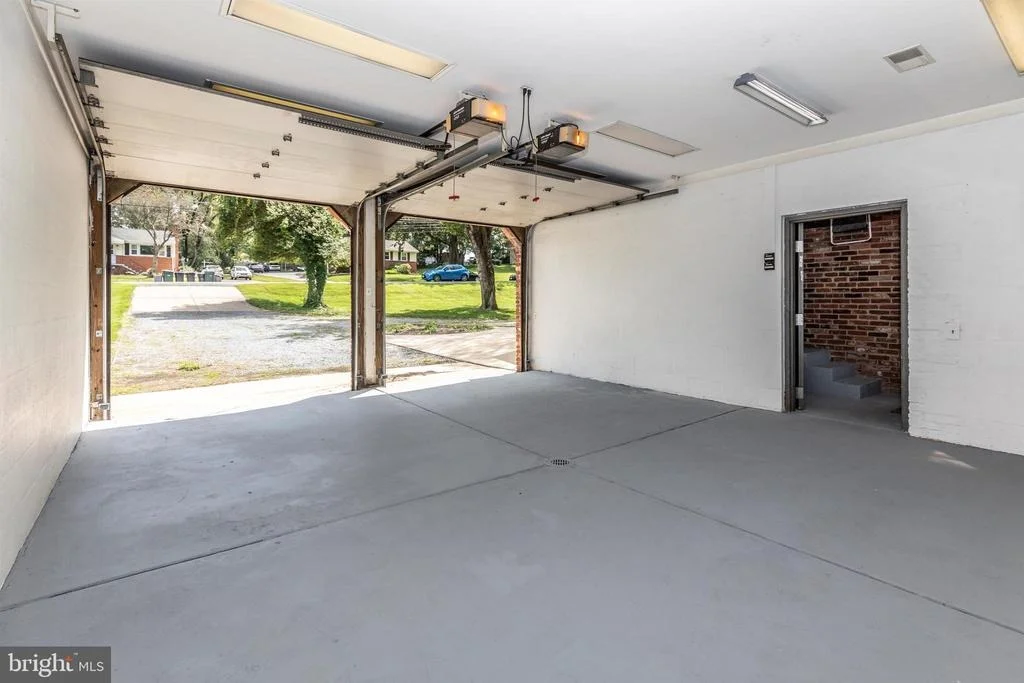 Photo of 5912 MAPLE TERRACE