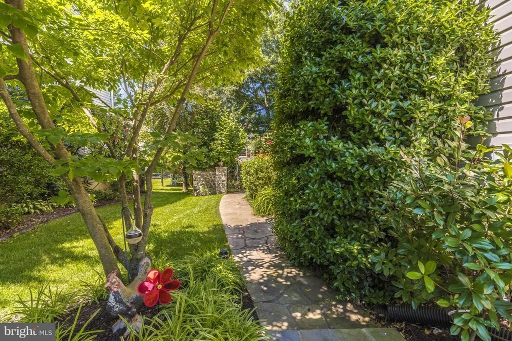 Photo of 1833 MILLSTREAM DRIVE